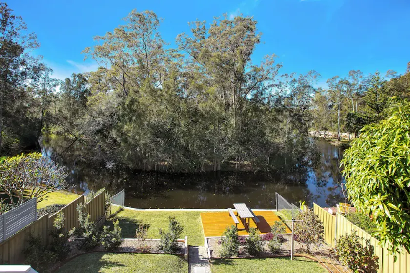 Renovated 3 bed Unit with Views - Image 1