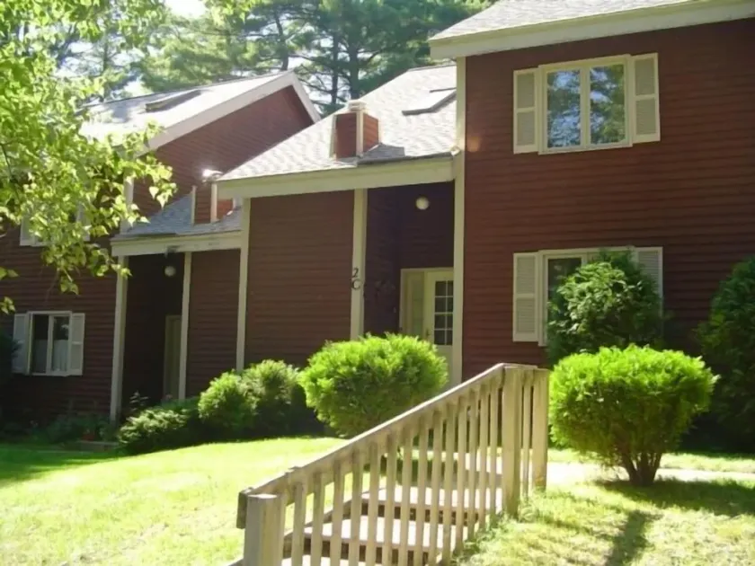 2400 SF (4 niveaux) condo à North Conway, NH - Image 1