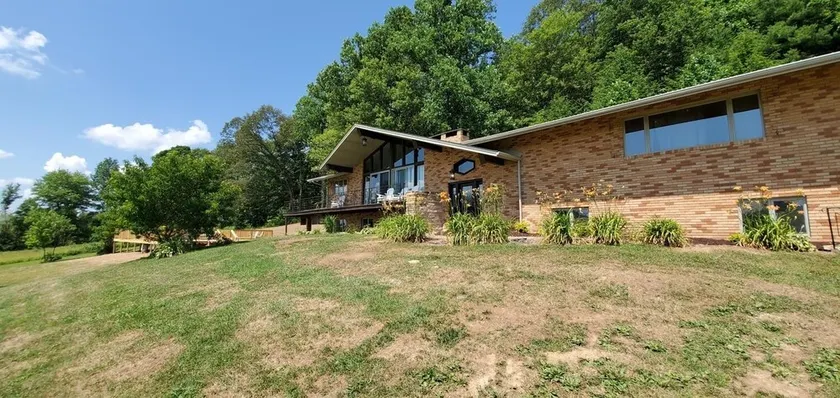 Ridgecrest: Charming Family Mountain Retreat - Image 1
