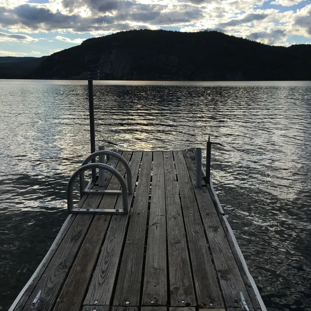 Charming Lakefront Cottage - Northern Lake George - Image 1