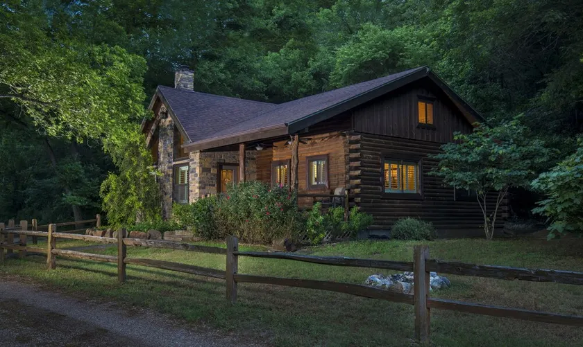 Brazos Bluffs Ranch: Tolles Zuhause, Pferde, Fluss!  100+ 5-Sterne-Bewertungen! - Image 1