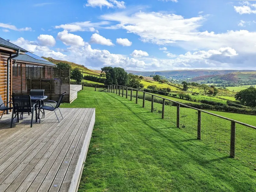 2 bedroom accommodation in Howey, near Llandrindod Wells - Image 1
