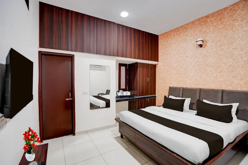 Classic Hotel Charanjit Arora - Image 1