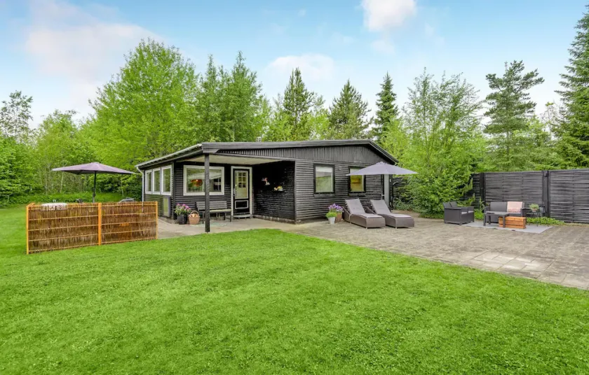Pet Friendly Home In Hals With Kitchen - Image 1