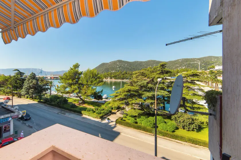 Apartment Karlo - Grad Ploče, Croatia - Image 1