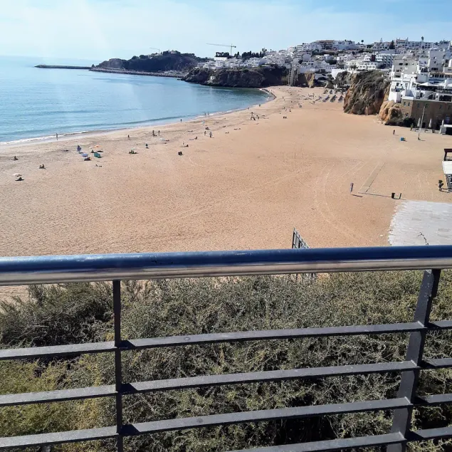 5 minutes from the beautiful beaches of Albufeira - Image 1