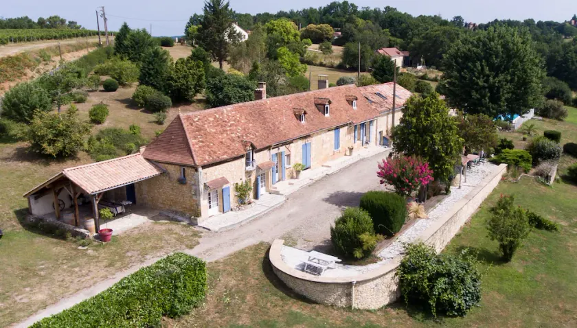 Gîte Paisible à la Campagne au Cœur des Vignobles du Bergeracois - Image 1