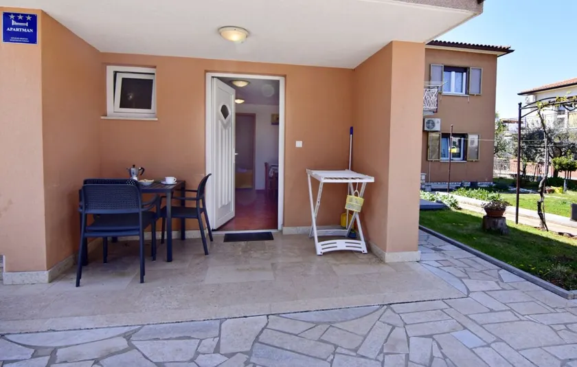 Apartment for couples, Alex 1, near the sea in Umag - Image 1