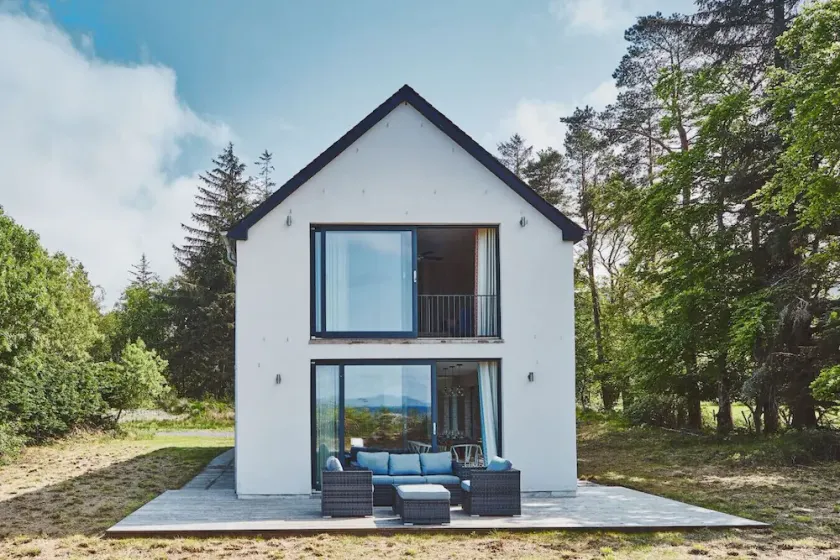 Beach House - Image 1