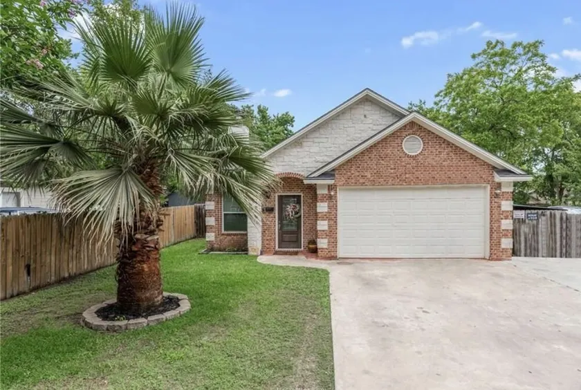 Aggieland, Home Sweet Home! - Image 1