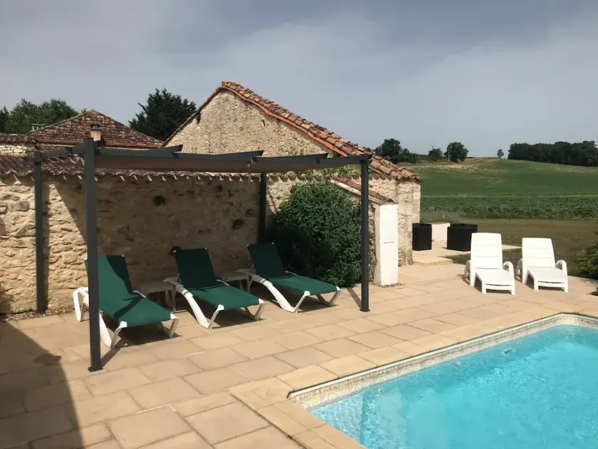 Peaceful French gite in beautiful rural setting - Image 1