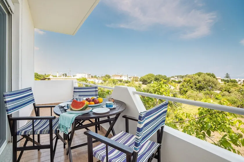 Country House 'La Christine' with Sea View, 2 Balconies & Wi-Fi - Image 1