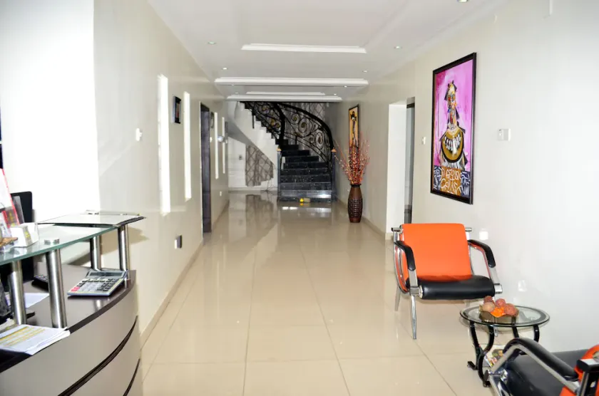 De Rigg Place - Alaka Estate, Surulere - Image 1