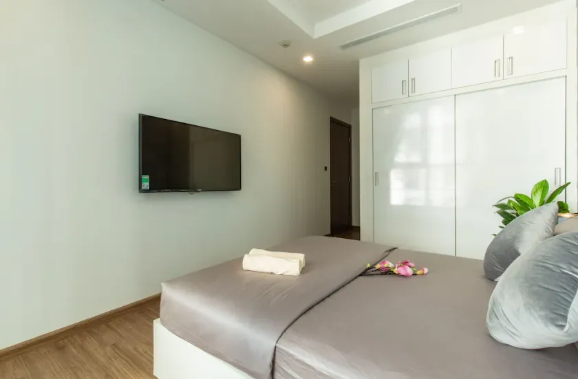 3 RB - King bed #Green Bay Hanoi near JW Marriott - Image 1