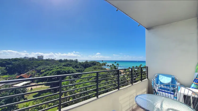 Ocean & Diamond Head Views 8e étage avec balcon - Image 1