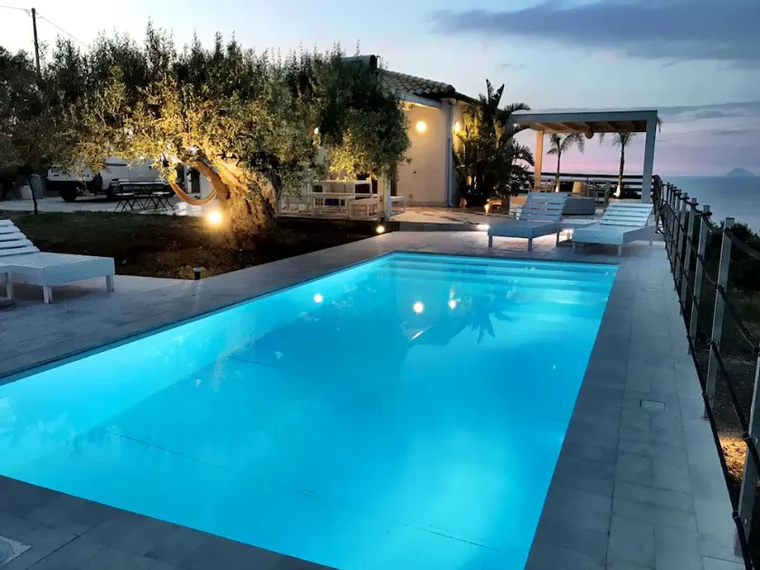 Fantastique villa en bord de mer, dans les montagnes, avec piscine privée, près de Cefalu ' - Image 1
