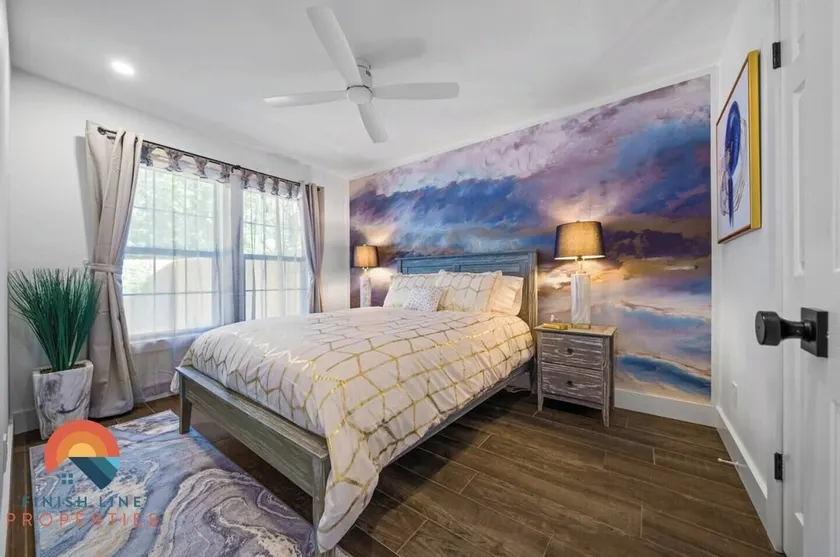 Affordable close to downtown  ~  2bd, 1 bath - dog friendly - Image 1