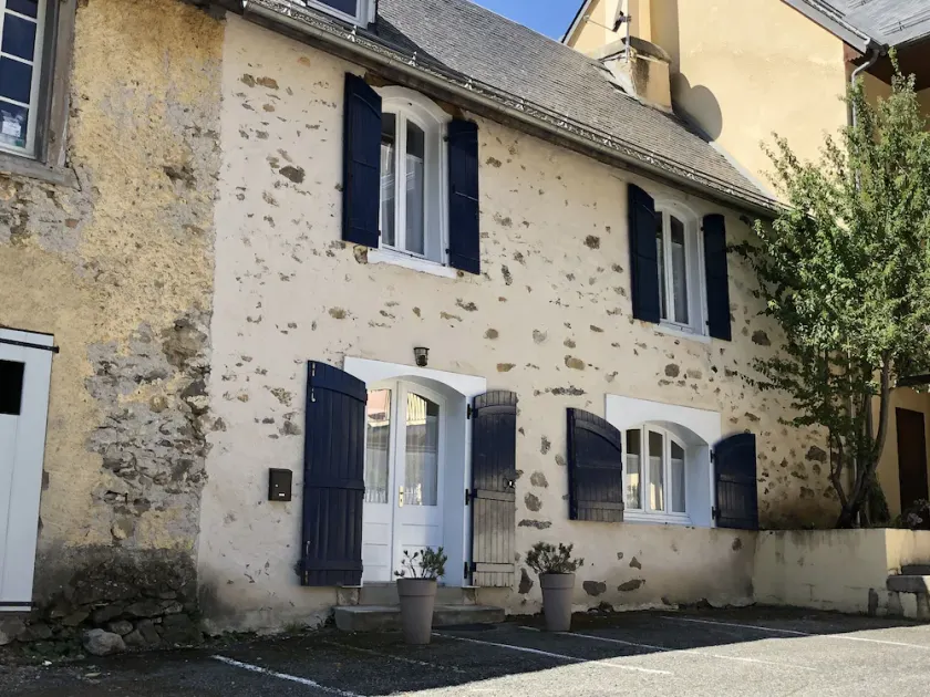 Maison au Cœur du Village - Image 1