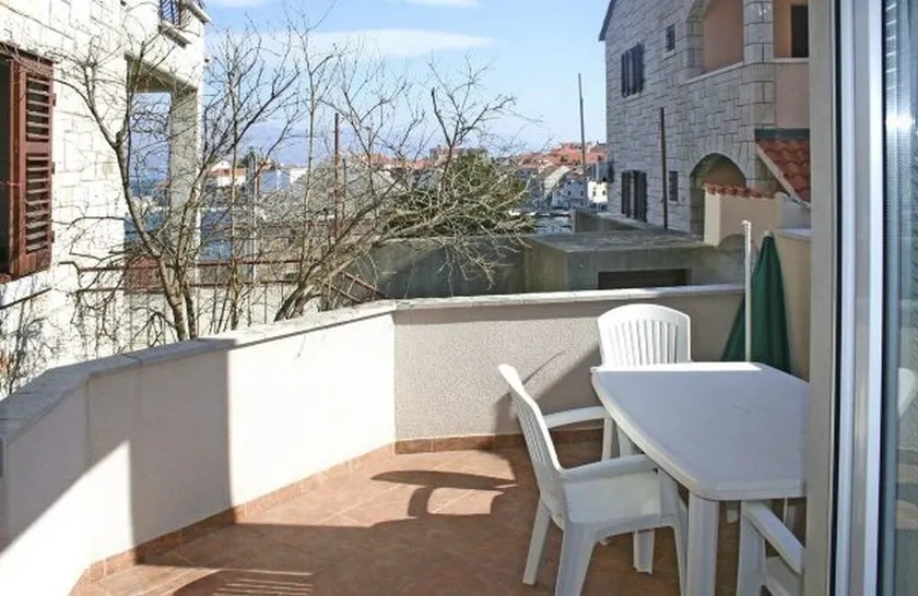 Apartamento em Postira (Brač), capacidade de 4 + 1 - Image 1