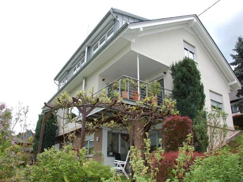 Comfortable Holiday Apartment with Private Entrance, Patio & Bike Garage - Image 1