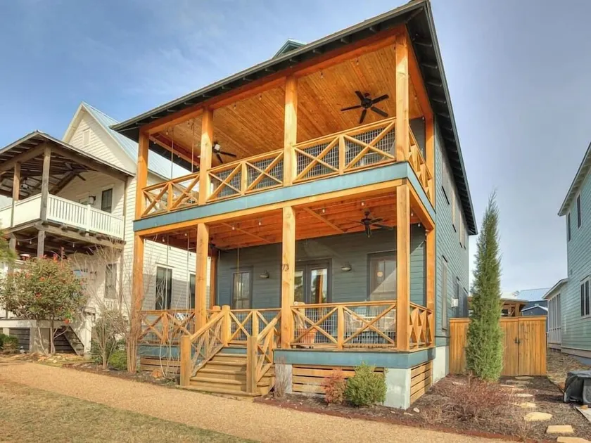 2 King Suites | Sleeps 11 | Screened Porch - Image 1