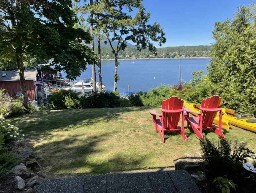 1 Bdrm Oceanfront B&B w ocean views and easy ocean access. Great for couple. - Image 1