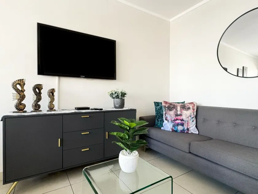 Perfect Beachfront Apartments - Image 1