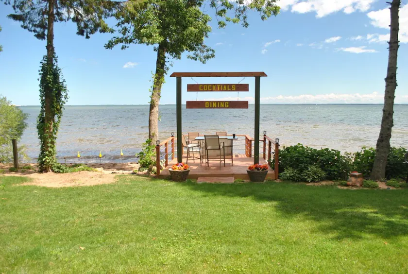 Washburn Beach House 6 sovepladser, Privat strand, 11. 6 miles fra Bayfield! - Image 1