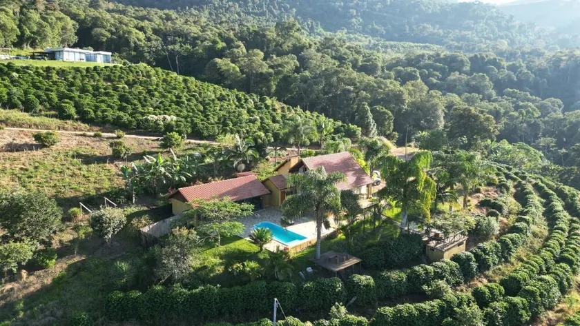 Sítio 3Ipes Chalet in the Mountains of Minas with exclusive waterfalls - Image 1