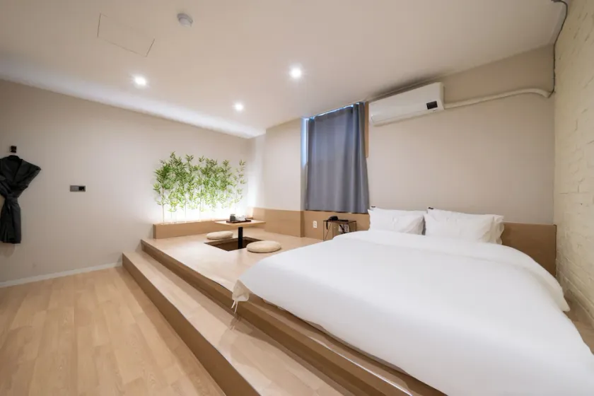 GOYU Hotel - Image 1