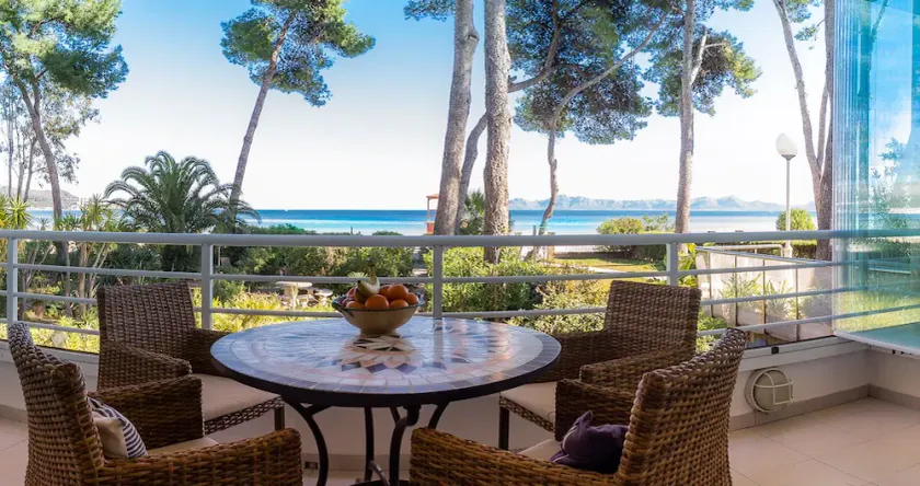 Direct beach access! Apartment for 4 people on the Bay of Alcudia - Image 1