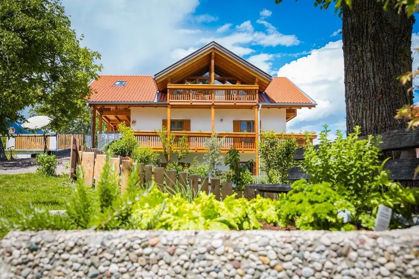 Apartamento 'Stettnerhof Laugen' com vista para a montanha, terraço e acesso Wi-Fi - Image 1