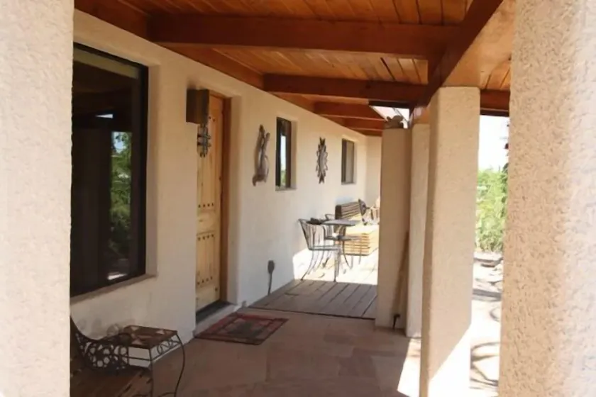 Schönes Haus mit Pool, privat, in der Nähe von UA & Downtown, Kunst. Tolle Preise! - Image 1