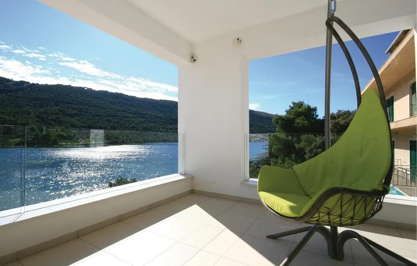 Lovely apartment in Grebastica - Image 1