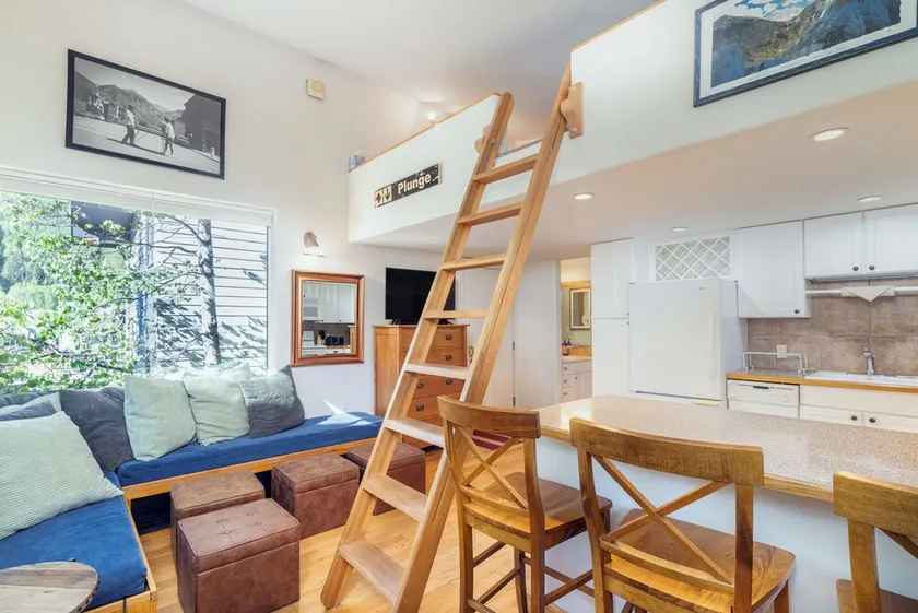 Quiet Lofted Studio at Tomboy Lodge - Image 1