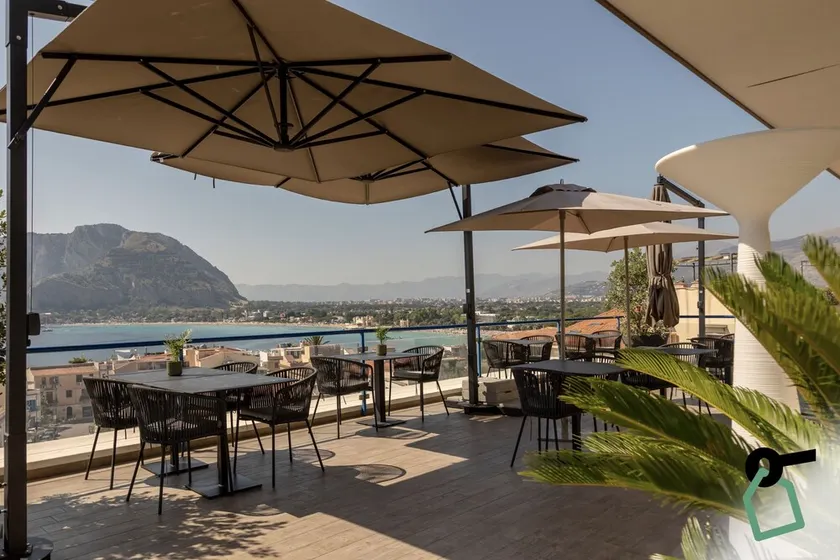 HOTIDAY Mondello Beach - Image 1