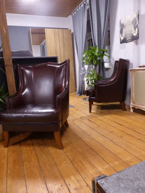 Excecutive Suite for business. 56 sqm Loft feeling with wooden floor - Image 1