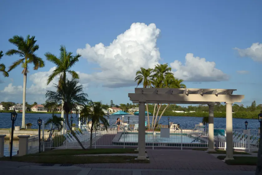 Paradies!  Neu renovierte 2 Schlafzimmer, 2 Badezimmer mit unglaublicher Aussicht - Image 1