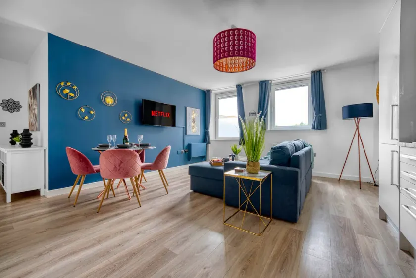 The Post House Two by Fortuna Property Portfolio, The Post House Two Apartment - Image 1