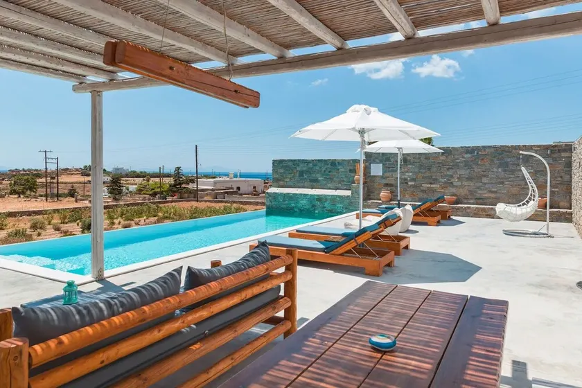 Luxurious Paros Villa | 8 Bedrooms | Villa Horizon Retreat | Private Pool - Image 1