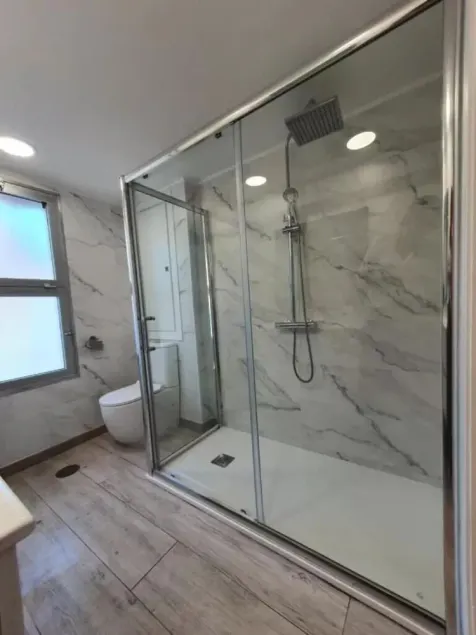 Beautifully furnished studio apartment across from the Miraflores tennis club - Image 1