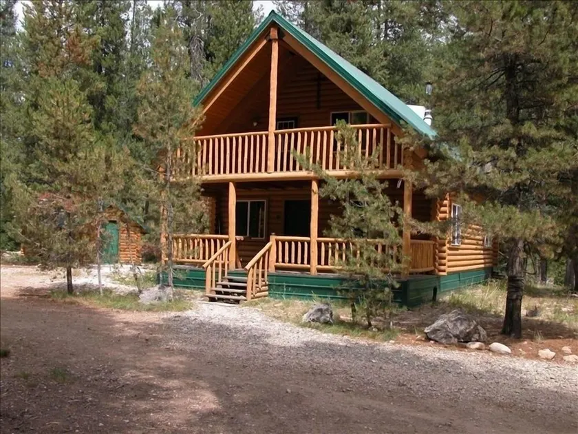 Charming Cabin on the River in the Sawtooth National Forest .. Fairfield ID - Image 1