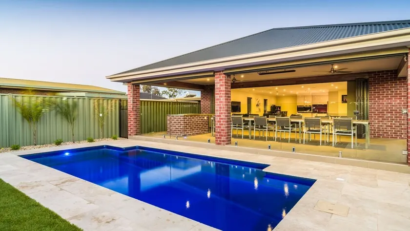 Kings House - SOLAR POOL! *FREE night June-Aug for Fri/Sat booking! Enquire! - Image 1