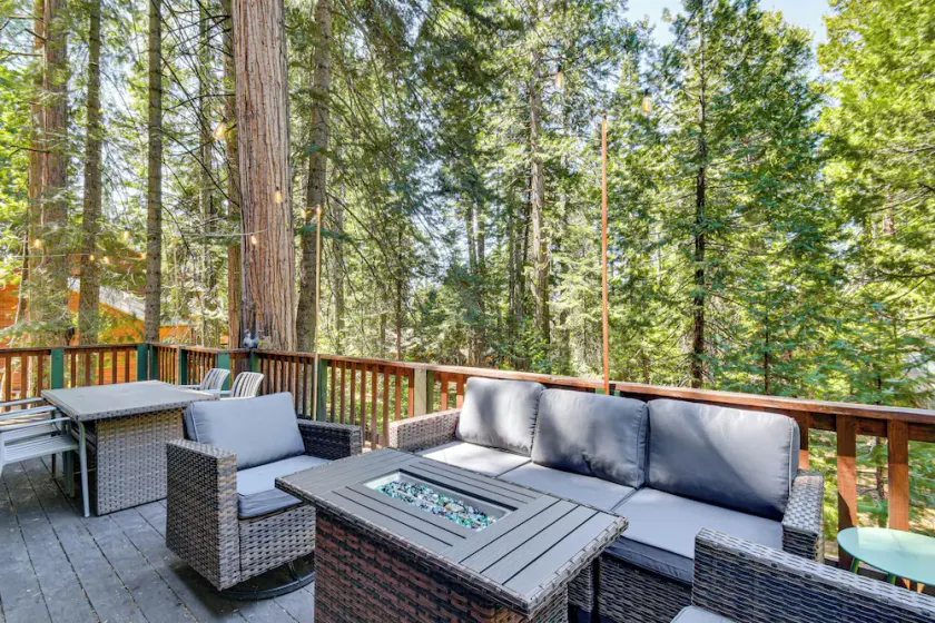 Sierra Nevada at Your Doorstep! Big Trees Cabin - Image 1