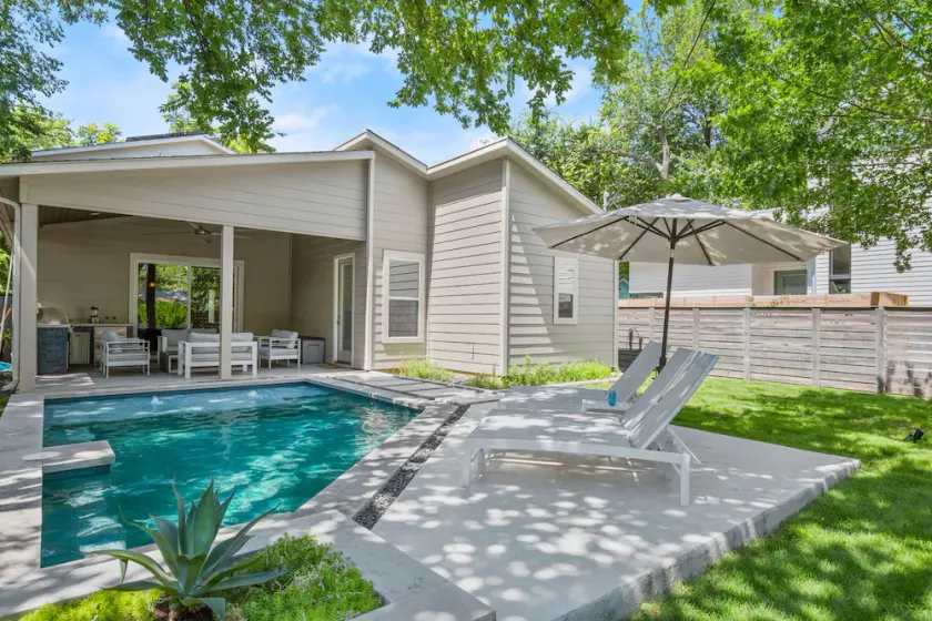 Luxury East Austin Home - Private Pool - Sleeps 11 - Image 1