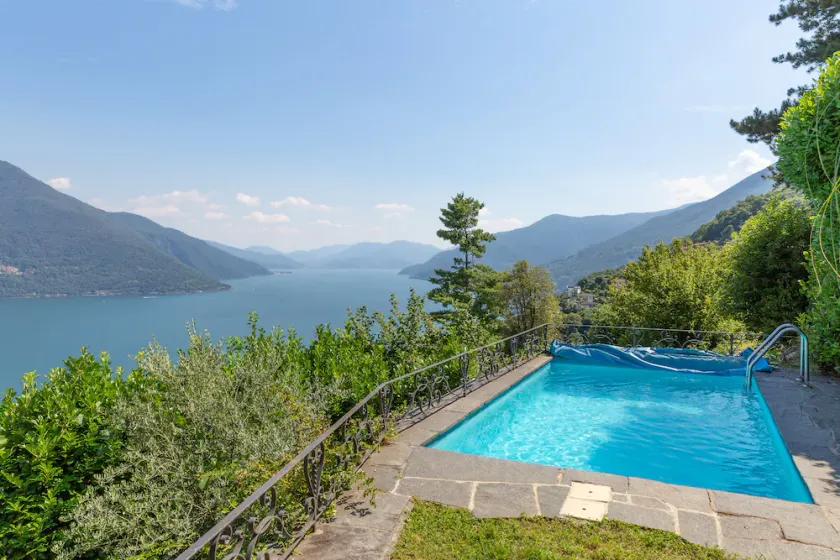 Ferienparadies mit sensationellem Panorama , Innen - Außenkamin,  Außenpool - Image 1