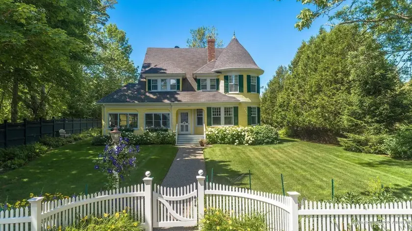 MASSIVE Oceanfront Dark Harbor Home on ISLESBORO - Image 1