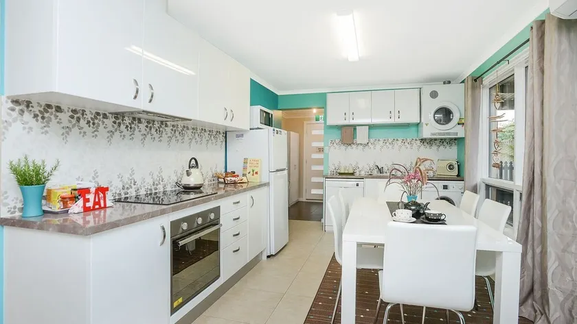 Goolwa Riverwalk B&B Big Breakfast supplies - Free WIFI, Netflix, Pets welcome - Image 1
