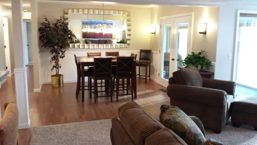 Harbor Springs Condo - Trout Creek Einheit, geräumig1700 ', sehr sauber - Image 1