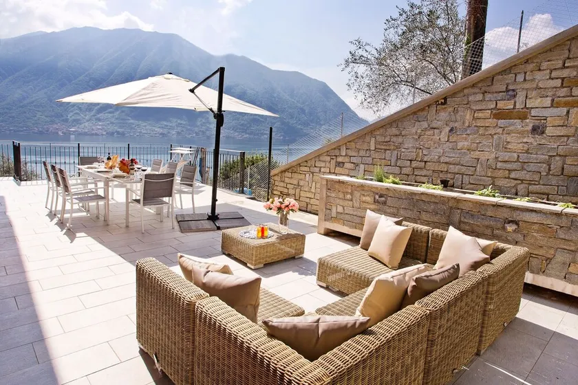 Luxuriöse Residenz mit Seeblick für 10 Personen mit Innenpool, Whirlpool und Sauna. - Image 1
